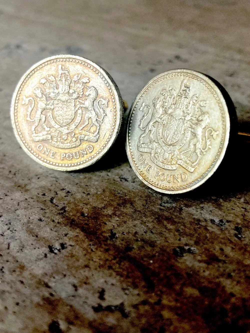 Genuine UK coin design cufflinks with the Royal Arms Lion & Unicorn crest